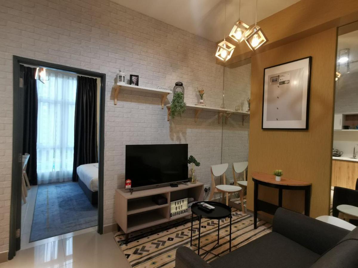 Ezhome Mesahill Nilai Kültér fotó