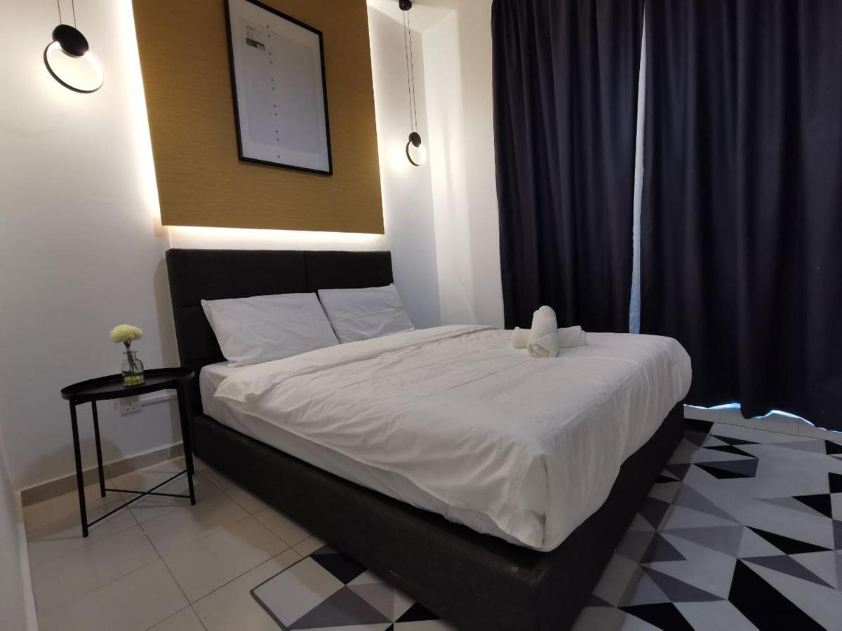 Ezhome Mesahill Nilai Kültér fotó