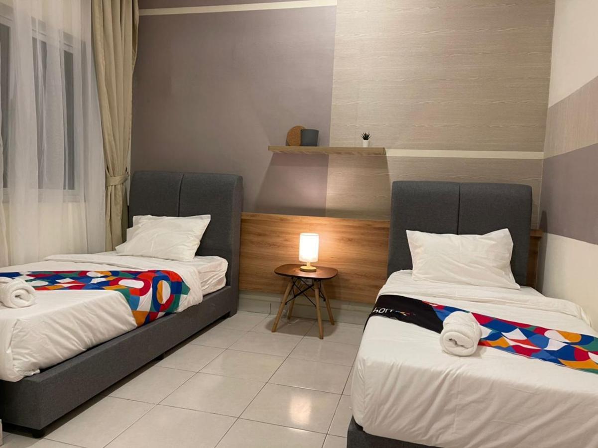 Ezhome Mesahill Nilai Kültér fotó